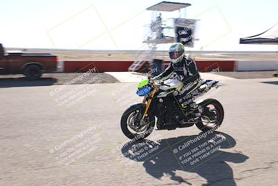 media/Nov-03-2025-Lets Ride (Mon) [[4d74c1c4d3]]/B Group/Grid/